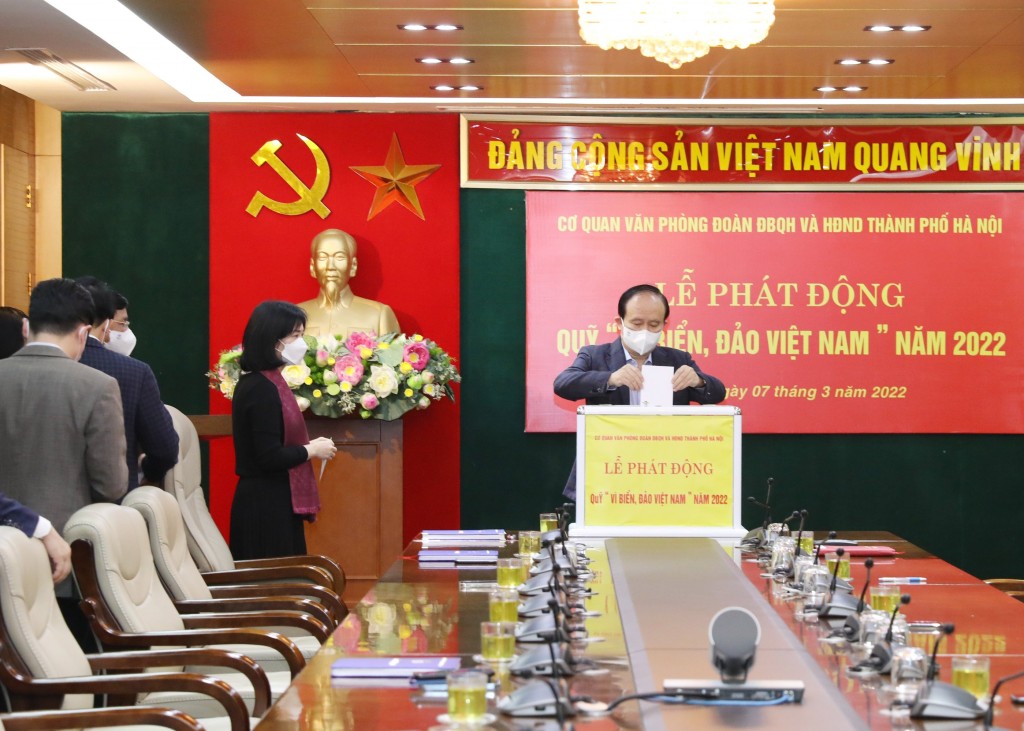 Hà Nội Hơn 50 tỷ đồng ủng hộ Quỹ vì biển đảo